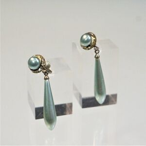 Vintage Tear Drop Icy Blue Screw Back Earrings As Is